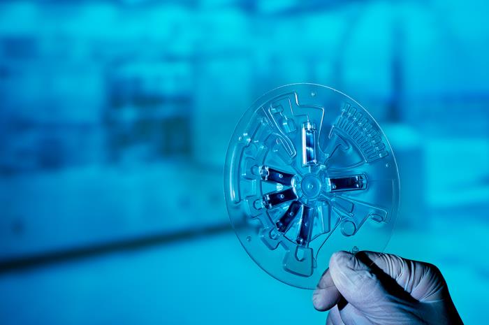 Lab-on-a-chip Automized analytic- and diagnostic system